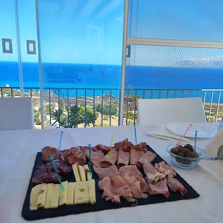 מלון Antica Cascina Del Golfo 3*