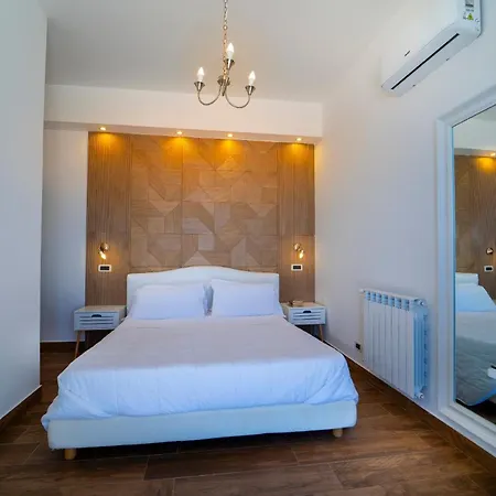 Antica Cascina Del Golfo מלון 3*