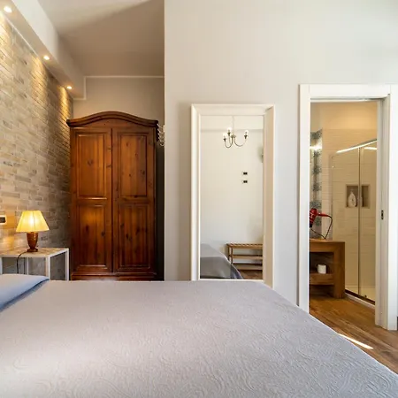 Antica Cascina Del Golfo 3* סקופלו