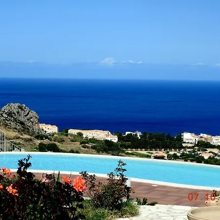 Antica Cascina Del Golfo מלון