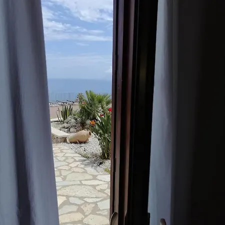 Hotel Antica Cascina Del Golfo 3*